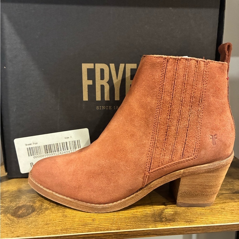 Frye Alton Chelsea rosewood bootie size 7